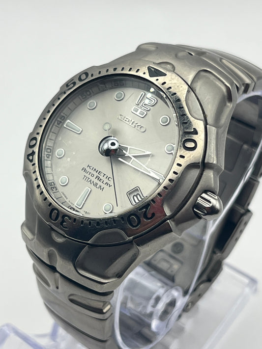 Seiko Kinetic Auto Relay Titanium 5J22-0B80 - Mars 2000