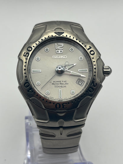 Seiko Kinetic Auto Relay Titanium 5J22-0B80 - Mars 2000