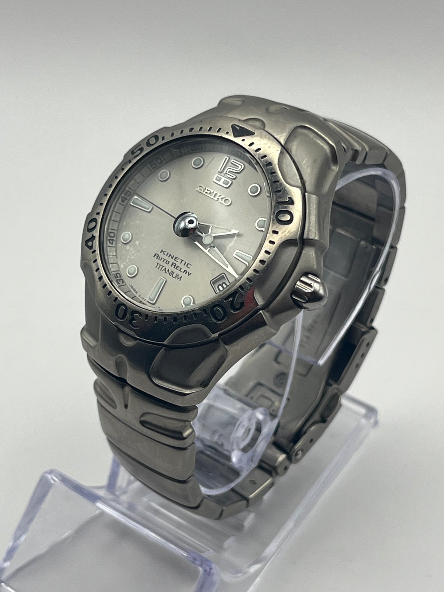 Seiko Kinetic Auto Relay Titanium 5J22-0B80 - Mars 2000