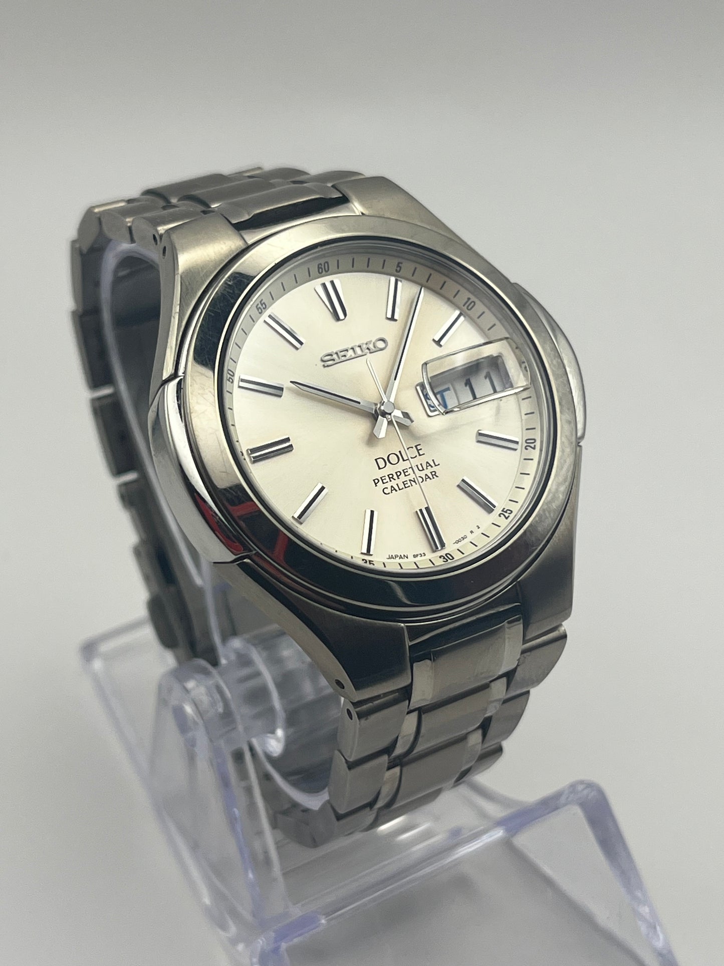 Seiko Dolce 8F33-0030 — Calendrier Perpétuel Titane 1993