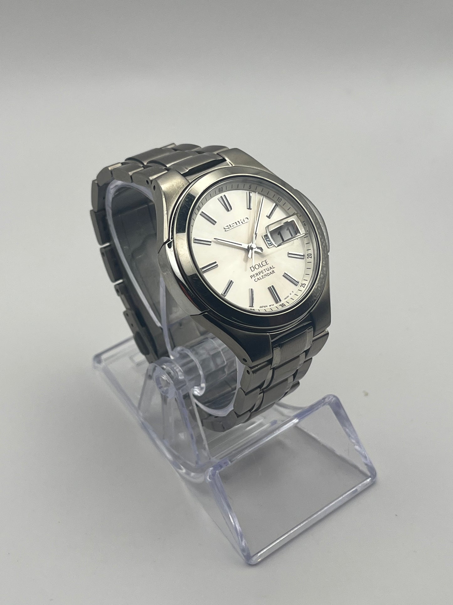 Seiko Dolce 8F33-0030 — Calendrier Perpétuel Titane 1993