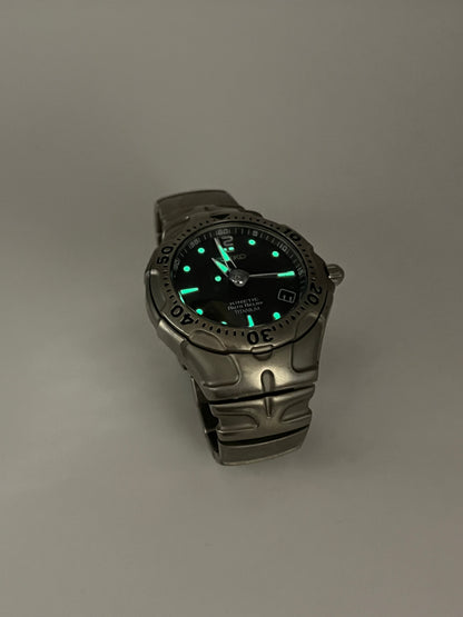 Seiko Kinetic Auto Relay 5J22-0B80 Noire — Titane