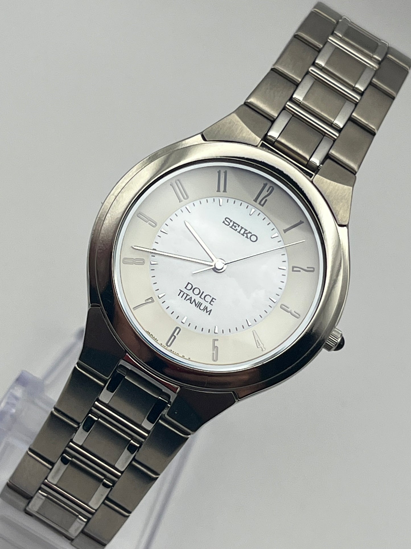 Seiko Dolce Titanium 8J41-6180 — Haute Précision 2001